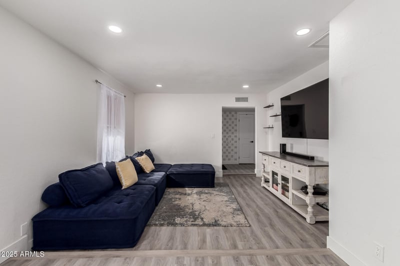 2062 Downing St, Mesa, AZ 85213