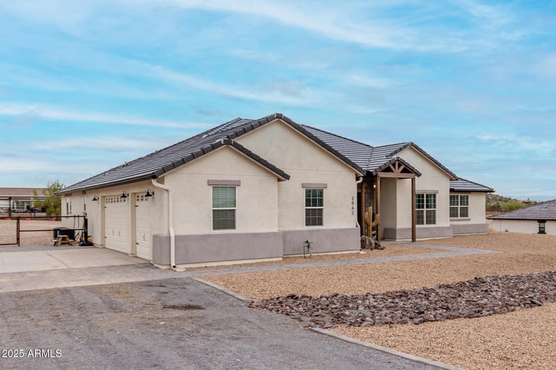 2062 Moon Dust Trl, Queen Creek, AZ 85144