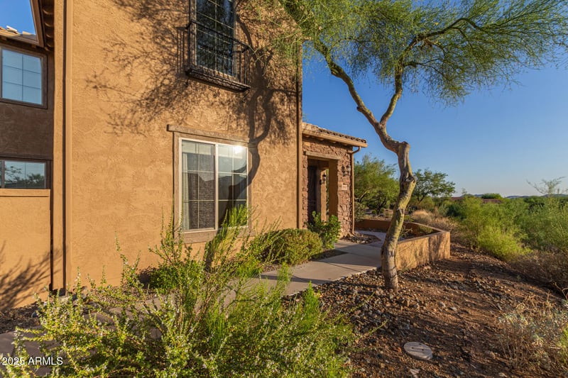 2062 Roy Rogers Rd, Phoenix, AZ 85085