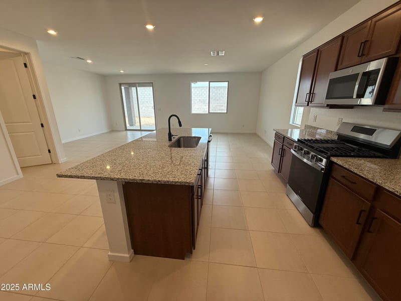 20622 226th Ln, Surprise, AZ 85387