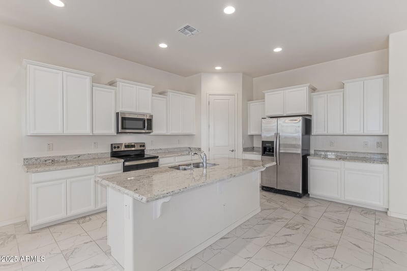 20629 Legend Trl, Buckeye, AZ 85396