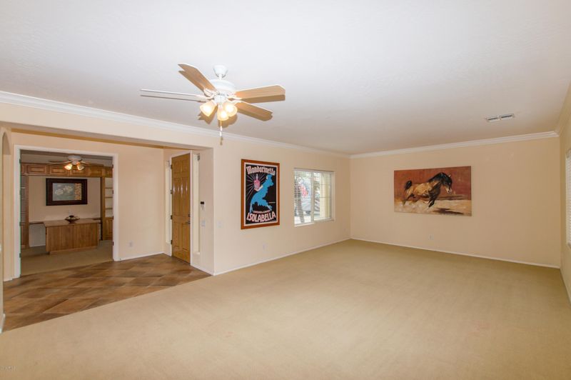 2063 E Bartlett Pl, Chandler, AZ 85249