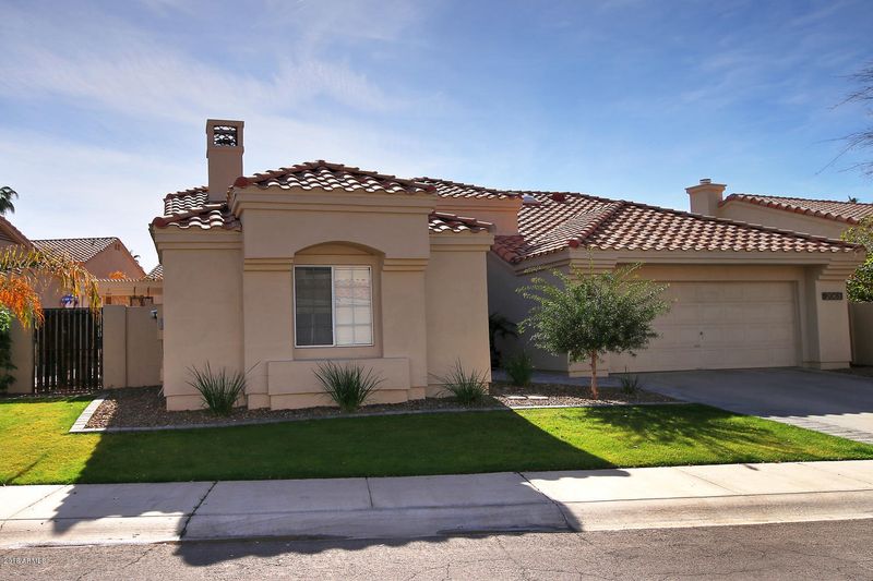 2063 W Peninsula Cir, Chandler, AZ 85248