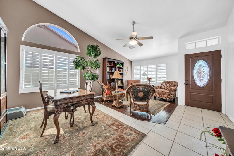 20637 56th Ave, Glendale, AZ 85308