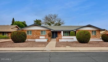 2064 Kenwood Cir, Mesa, AZ 85213