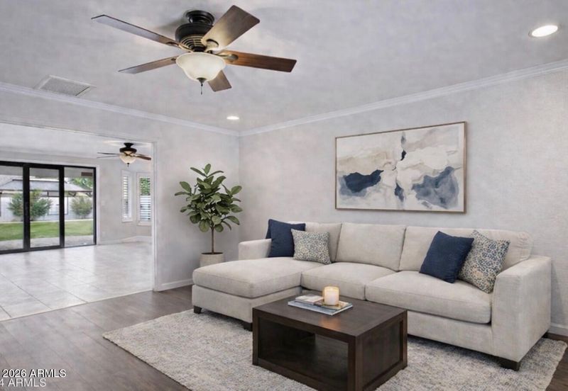 2064 E Kenwood Cir, Mesa, AZ 85213