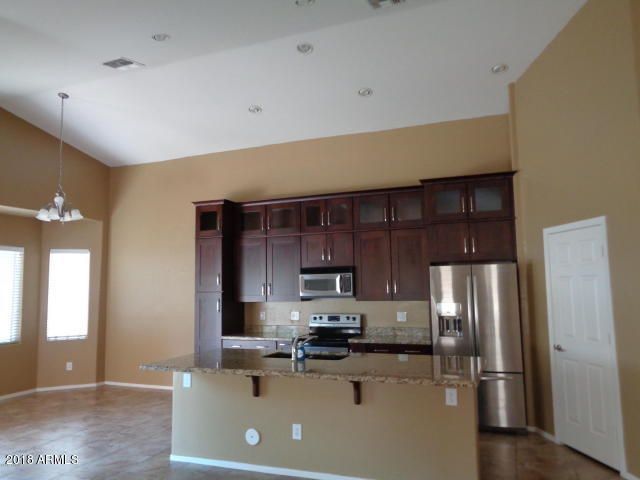 2064 E Locust Dr E, Chandler, AZ 85286