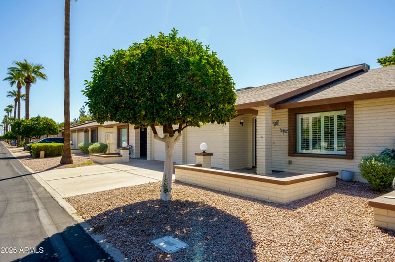 2064 Farnsworth Dr #109, Mesa, AZ 85209