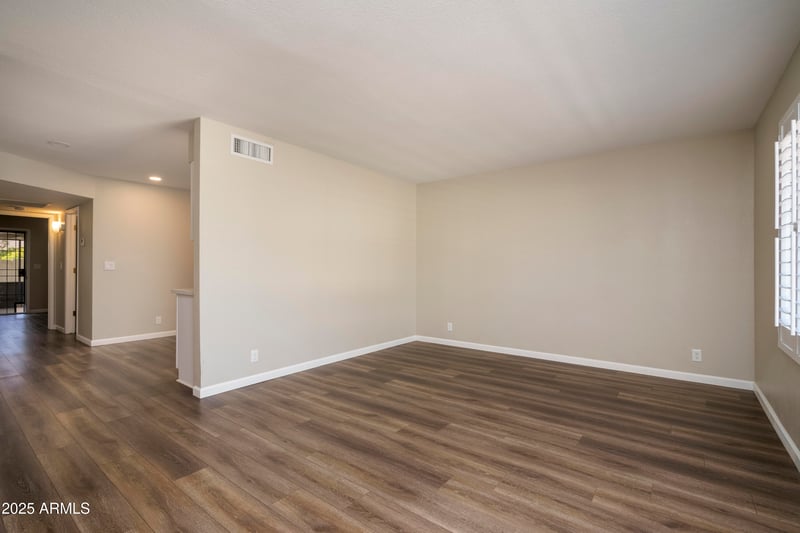 2064 Farnsworth Dr #109, Mesa, AZ 85209