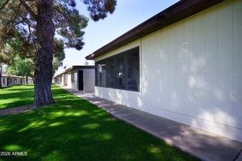 2064 Farnsworth Dr #15, Mesa, AZ 85209