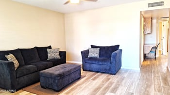 2064 Farnsworth Dr #38, Mesa, AZ 85209