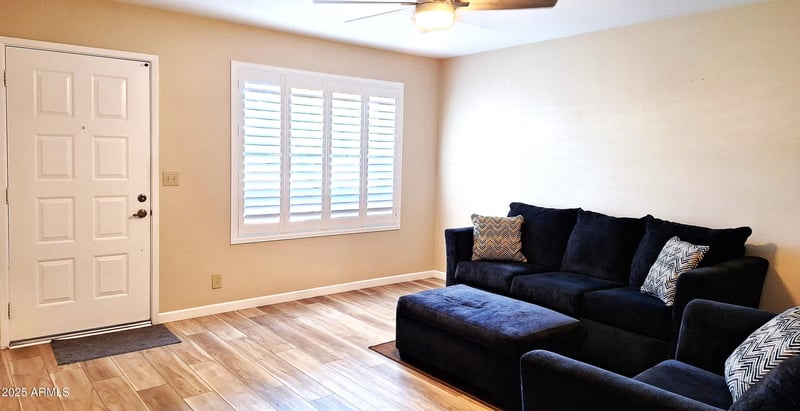 2064 Farnsworth Dr #38, Mesa, AZ 85209