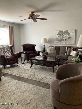 2064 Farnsworth Dr #60, Mesa, AZ 85209