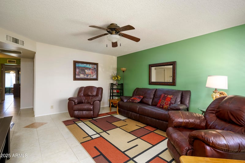 2064 Farnsworth Dr #73, Mesa, AZ 85209