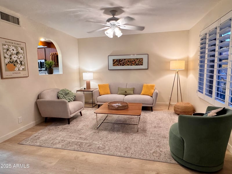 2064 Farnsworth Dr #93, Mesa, AZ 85209