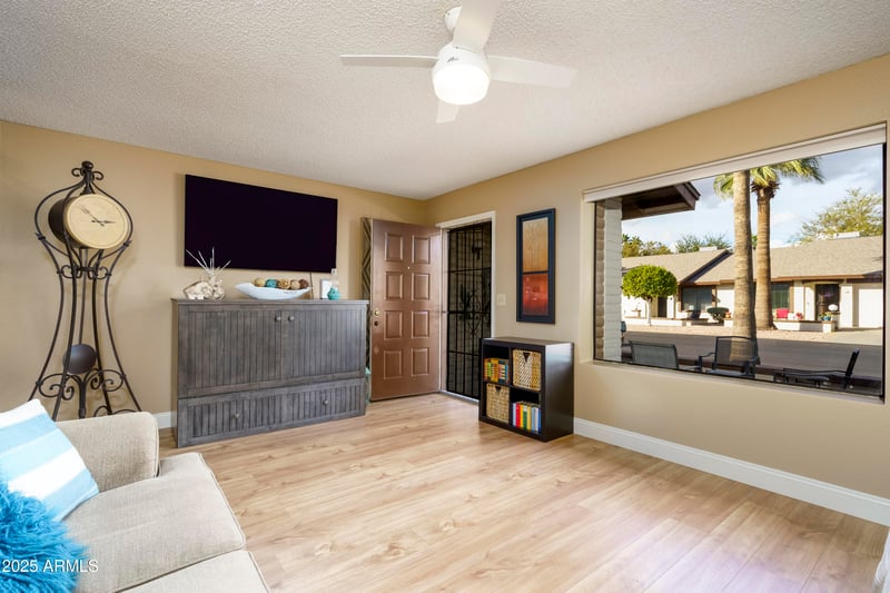 2064 Farnsworth Dr #98, Mesa, AZ 85209