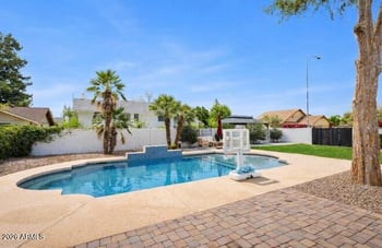 2064 Kenwood Cir, Mesa, AZ 85213