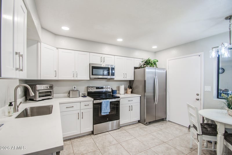 2064 Farnsworth Dr #43, Mesa, AZ 85209