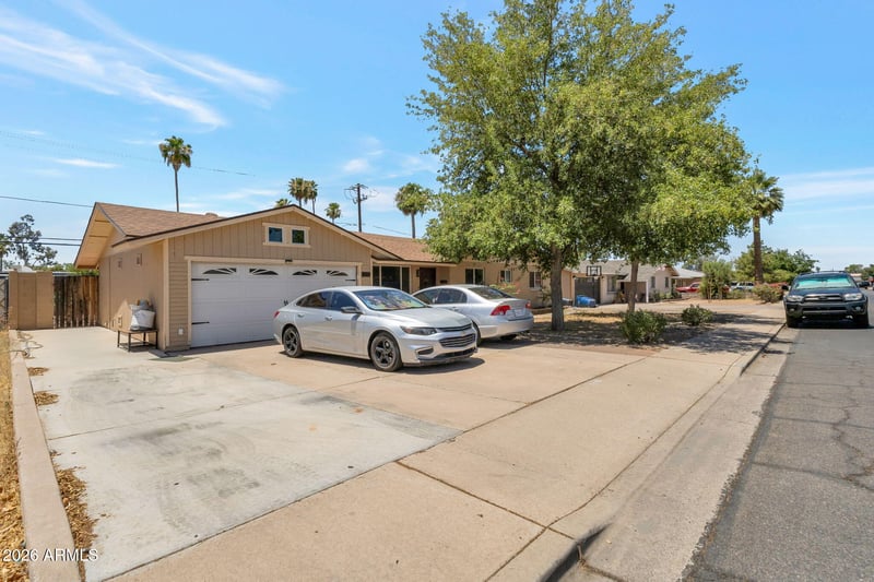 2065 E 3rd Dr, Mesa, AZ 85204