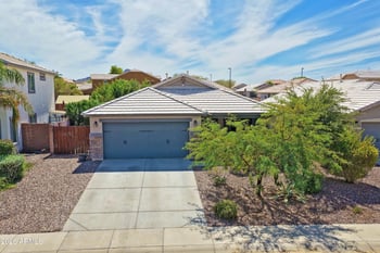 2065 E Lindrick Dr, Gilbert, AZ 85298