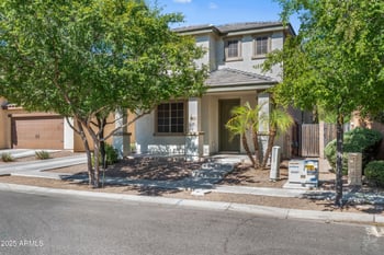 2066 Moccasin Trl, Gilbert, AZ 85295