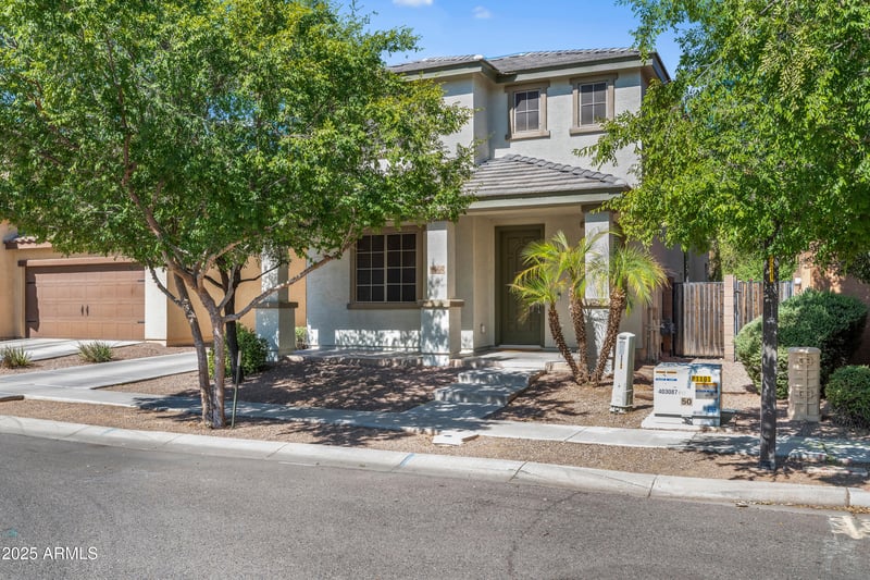 2066 Moccasin Trl, Gilbert, AZ 85295