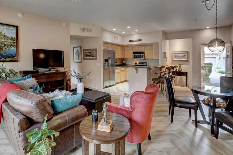 20660 N 40th St #1070, Phoenix, AZ 85050