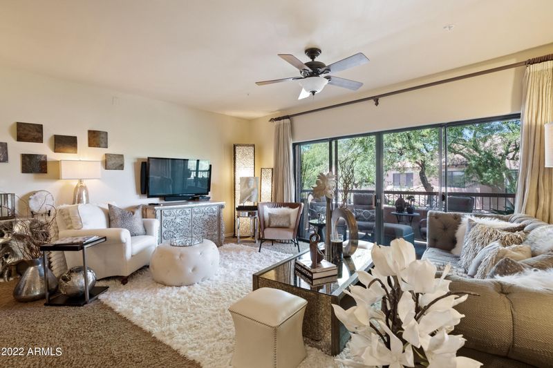 20660 N 40th St #2010, Phoenix, AZ 85050
