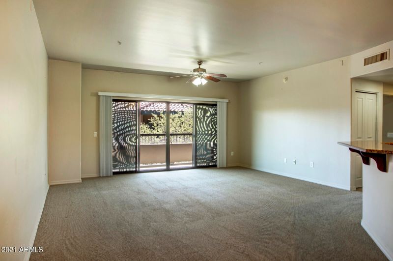 20660 N 40th St #2067, Phoenix, AZ 85050