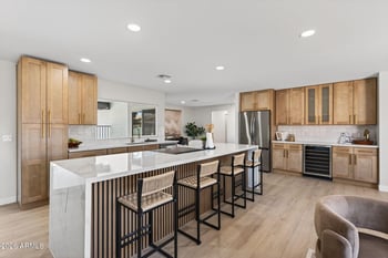 2067 Gemini Dr, Tempe, AZ 85283