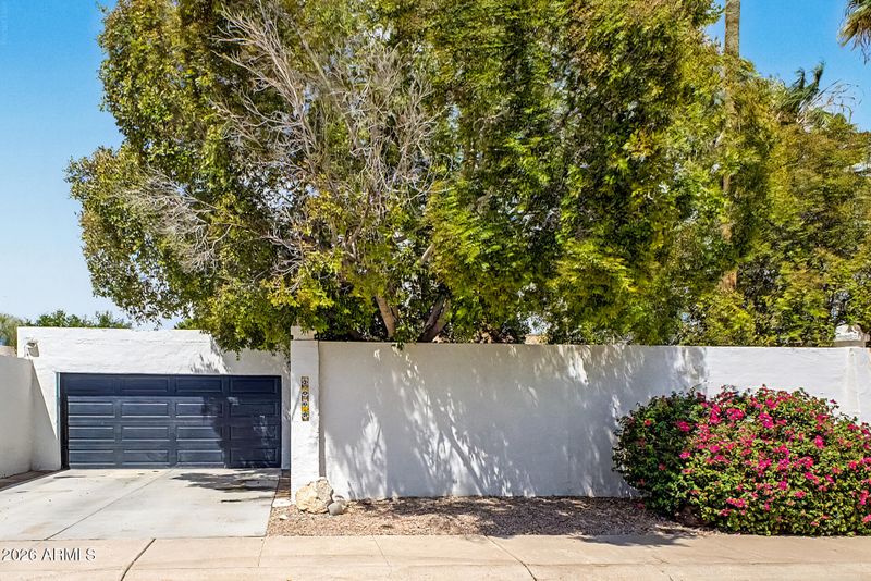 2068 E Cairo Dr, Tempe, AZ 85282
