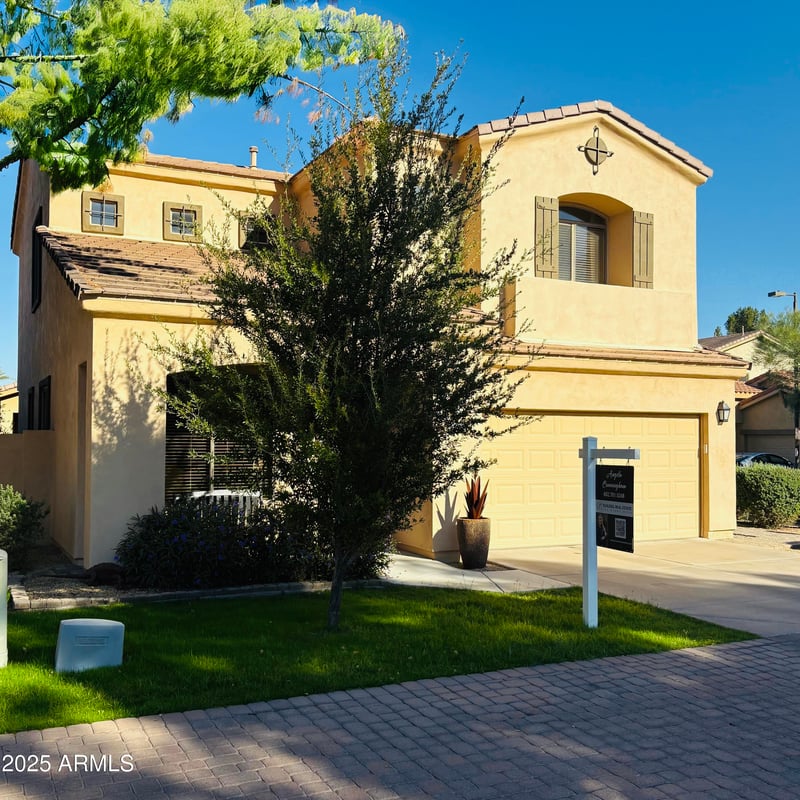 2068 Olive Way, Chandler, AZ 85248