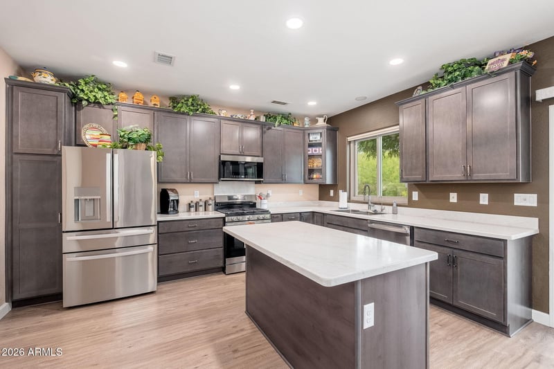 20680 N Shadow Mountain Dr, Surprise, AZ 85374