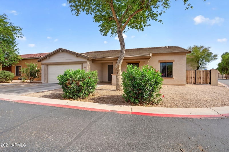 2069 Cochise Ave, Apache Junction, AZ 85119