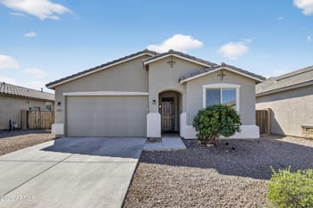 2069 Kenton Way, San Tan Valley, AZ 85144