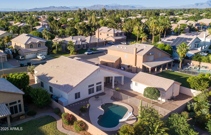 2069 Sierra Madre Ave, Gilbert, AZ 85296