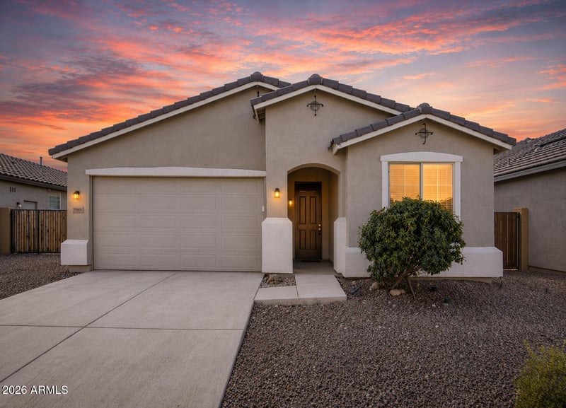 2069 Kenton Way, San Tan Valley, AZ 85144