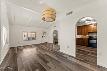 2069 W Smoketree Dr, Wickenburg, AZ 85390