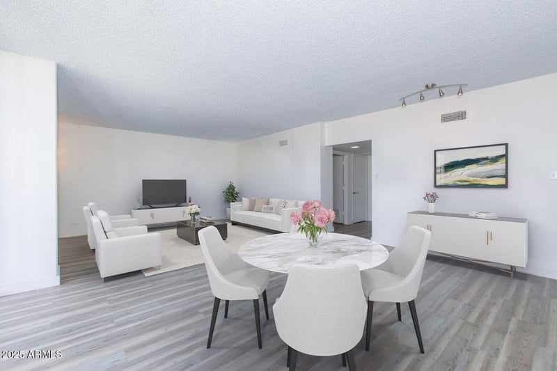 207 Clarendon Ave #14E, Phoenix, AZ 85013