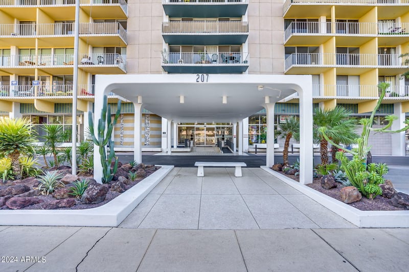 207 Clarendon Ave #20B, Phoenix, AZ 85013