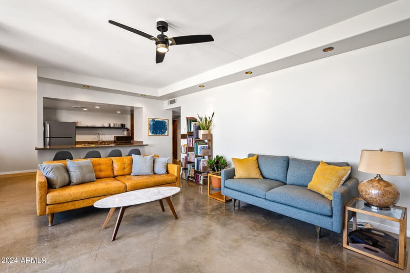 207 Clarendon Ave #20B, Phoenix, AZ 85013