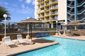 207 Clarendon Ave #2A, Phoenix, AZ 85013