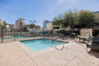 207 Clarendon Ave #B22, Phoenix, AZ 85013