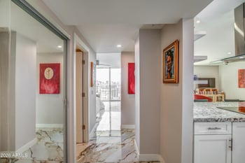 207 Clarendon Ave #H16, Phoenix, AZ 85013