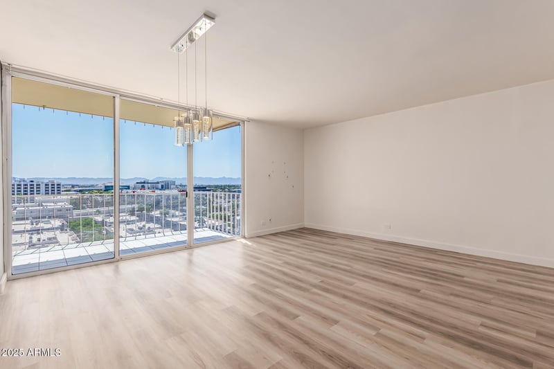 207 Clarendon Ave #H9, Phoenix, AZ 85013