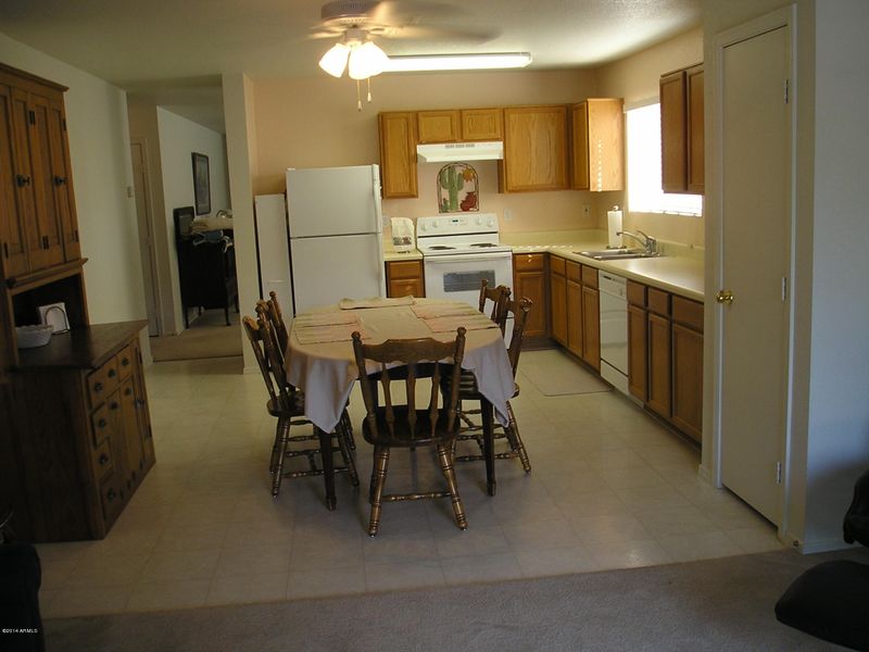 207 E Beth Dr, Phoenix, AZ 85042