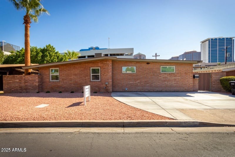 207 Monterey Way, Phoenix, AZ 85012