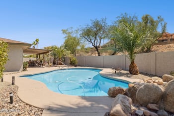 207 Surrey Ave, Phoenix, AZ 85029