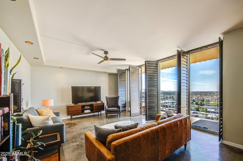 207 Clarendon Ave #20B, Phoenix, AZ 85013