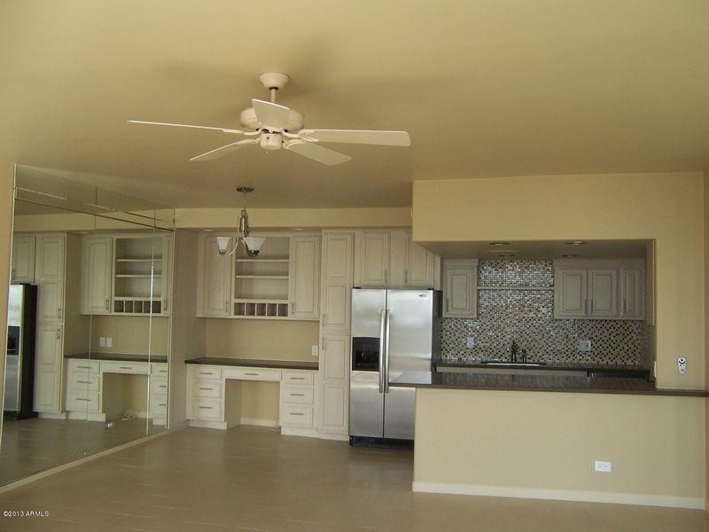 207 W Clarendon Ave #20H, Phoenix, AZ 85013